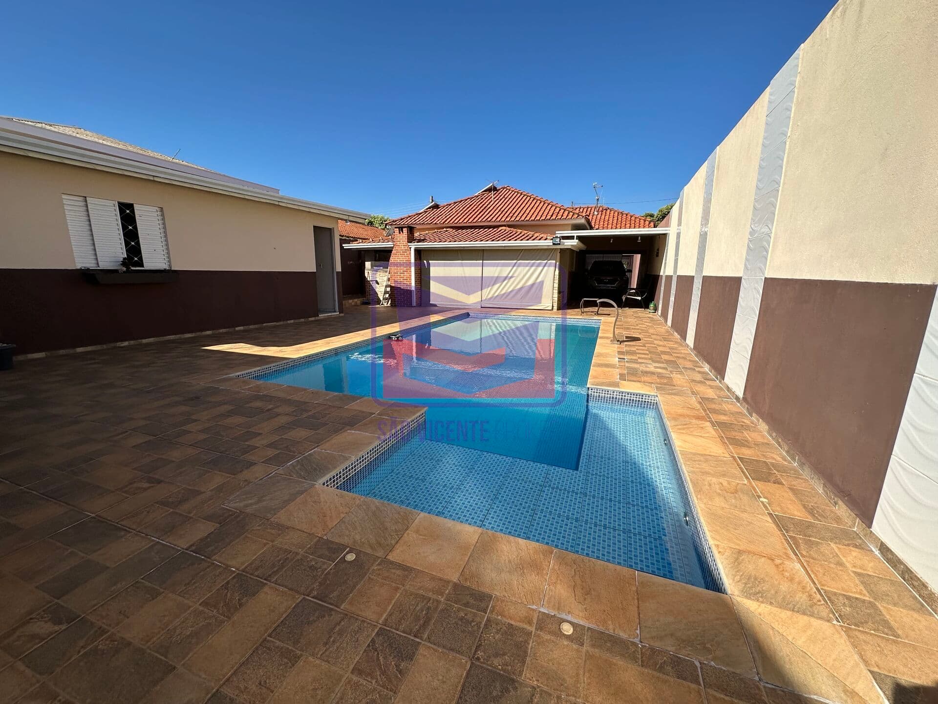Casa com Piscina para Venda em Buritama