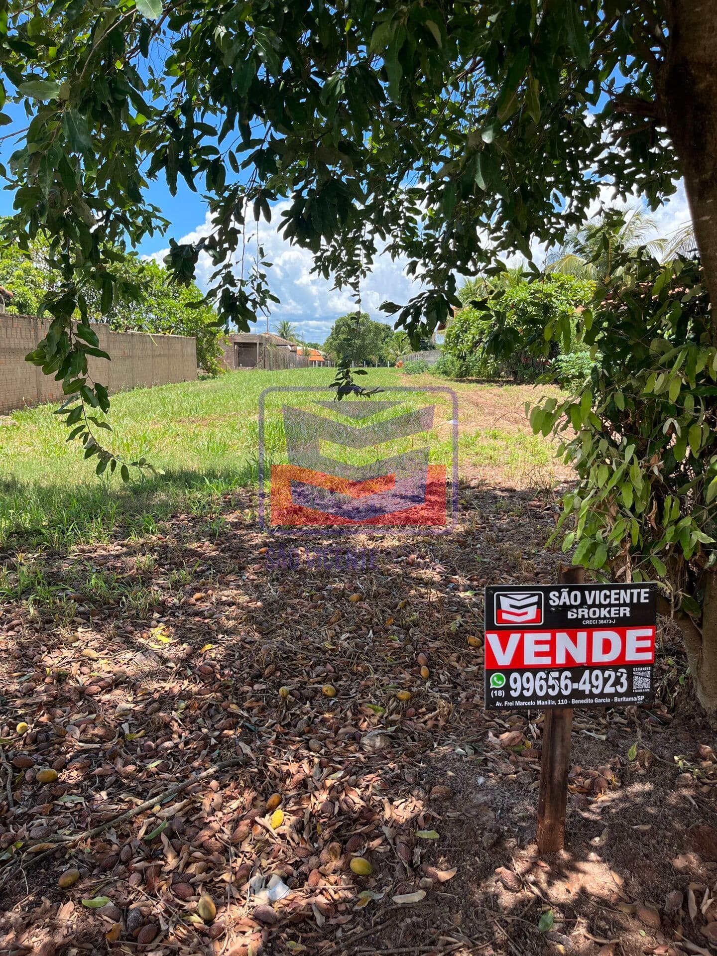 Terreno de 900m2 à venda no Jardim Itaparica