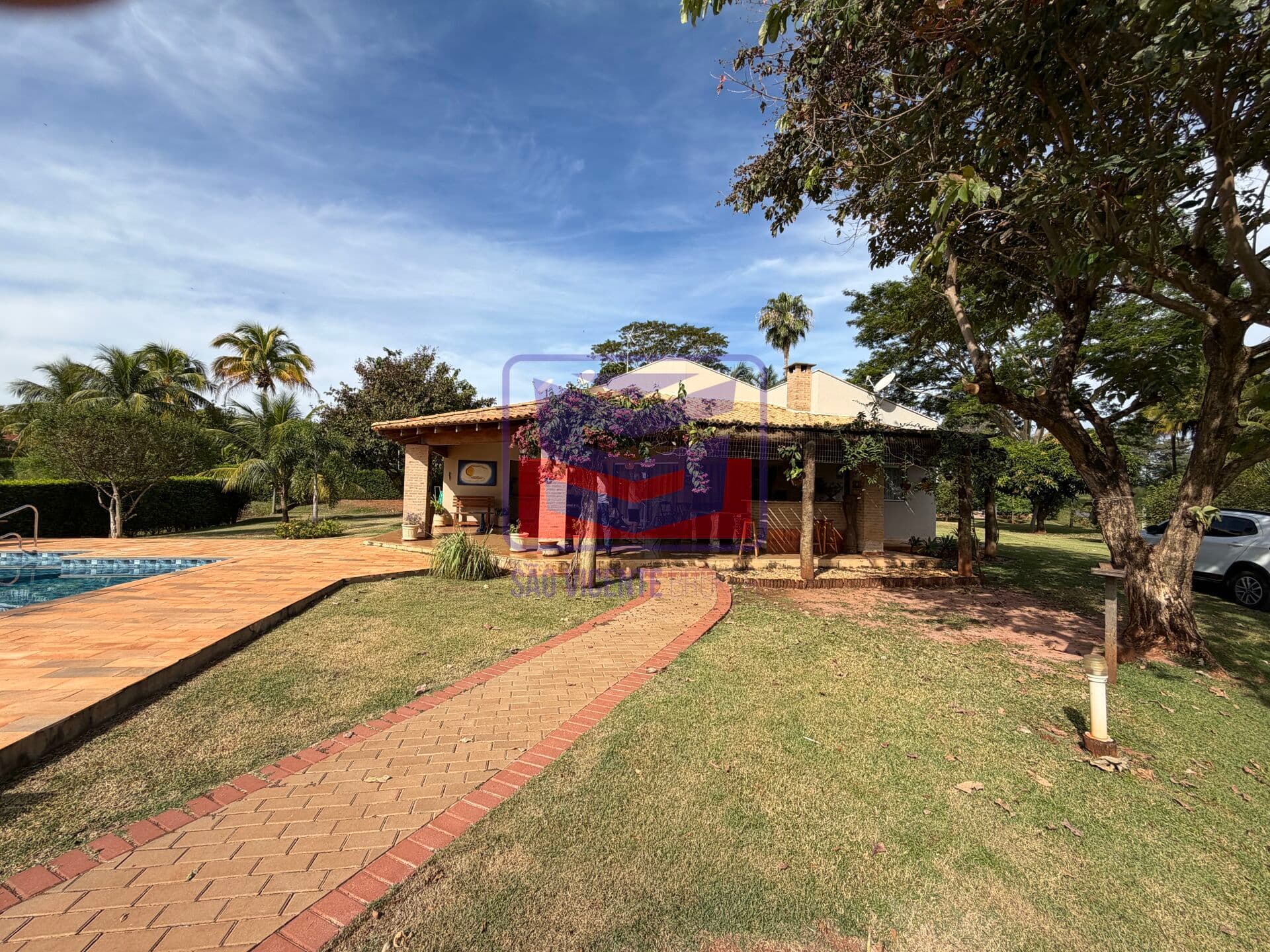 Rancho em Centro, Zacarias/SP