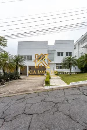 Casa em Santana de Parnaíba - Alphaville