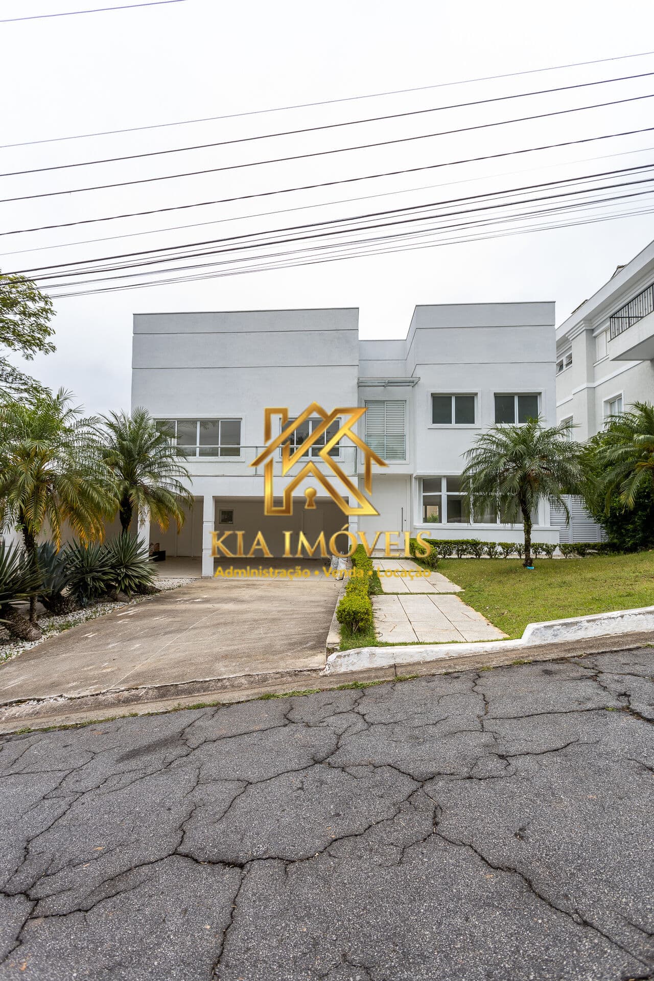 Casa em Santana de Parnaíba - Alphaville