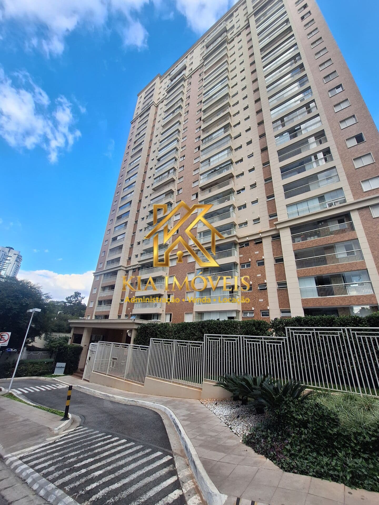 Apartamento à Venda – Condomínio London Ville