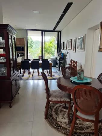 Casa à venda no bairro Alphaville em Santana de Parnaíba/SP