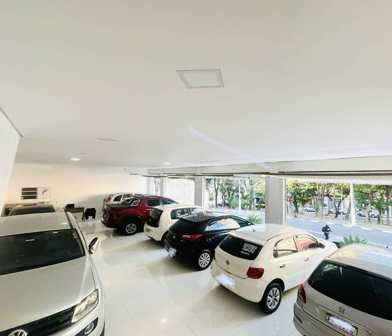 Prédio Comercial à Venda – 720 m² | 4 Pavimentos | Localização Estratégica