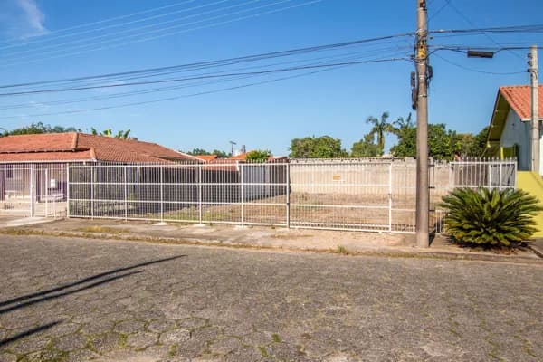 Terreno com 375m² próximo ao Farol Shopping