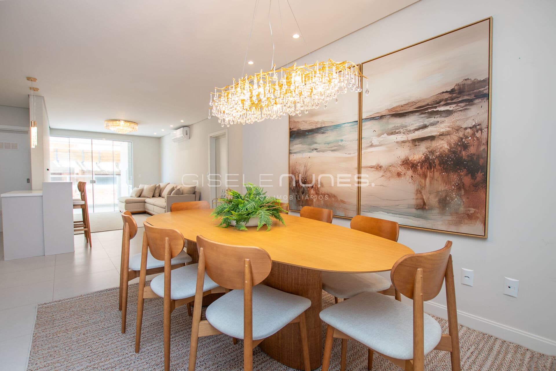 Apartamento Alto Padrão a 1 Quadra do Mar!