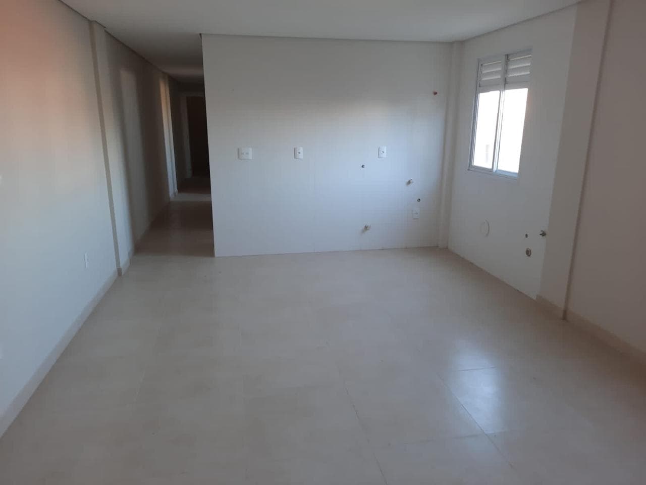 Apartamento em Oficinas, 3 quartos com suíte
