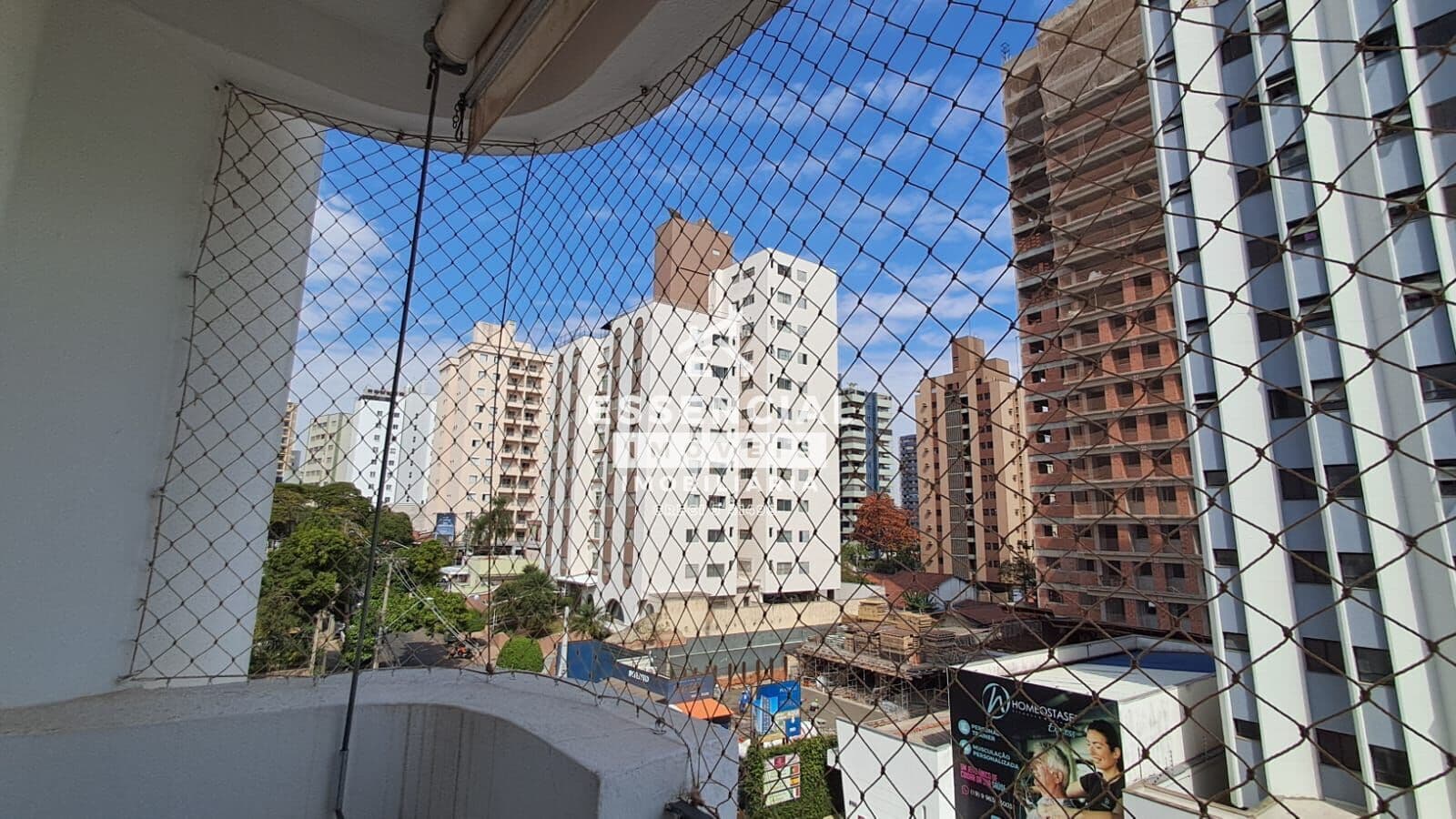 Apartamento a venda com 3 quartos no Cambuí - Campinas/SP