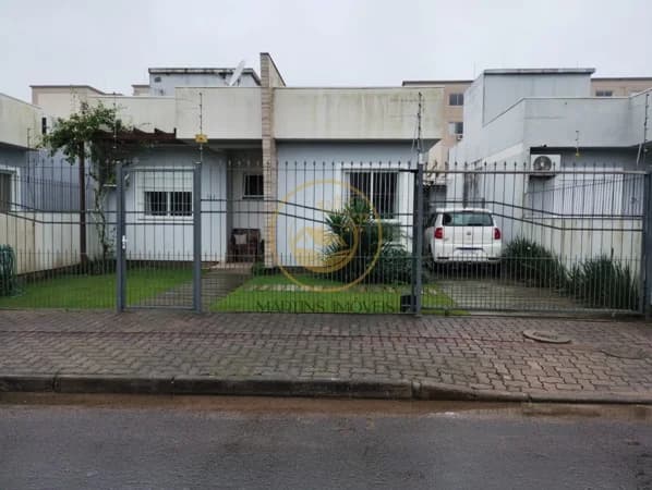 Casa à venda no bairro Parque da Matriz em Cachoeirinha/RS
