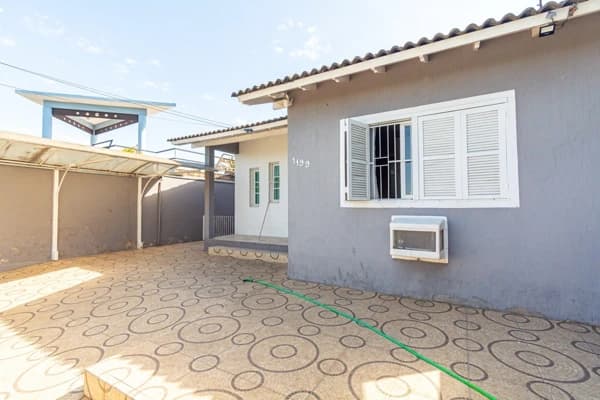 Casa à venda no bairro Parque da Matriz em Cachoeirinha/RS