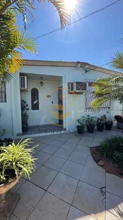 Casa à venda no bairro Parque Granja Esperança em Cachoeirinha/RS