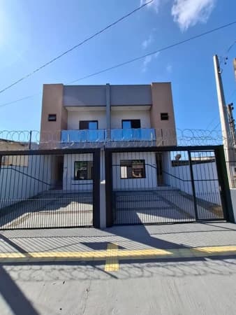 Sobrado à venda no bairro Parque da Matriz em Cachoeirinha/RS