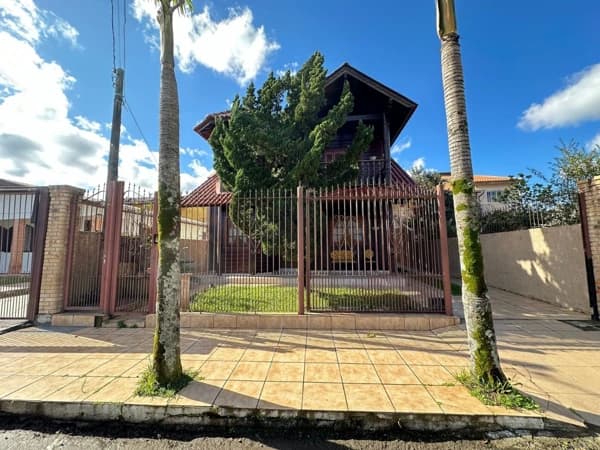 Casa à venda no bairro Centro em Gravataí/RS
