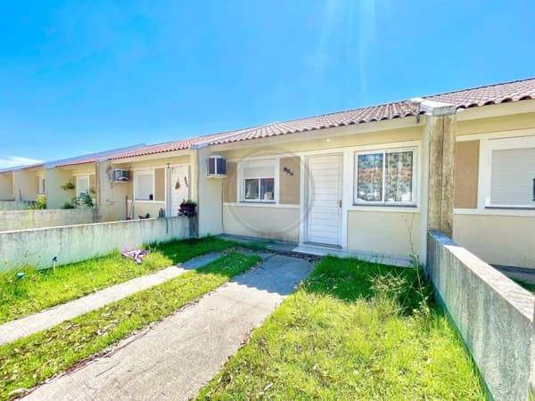 Casa à venda no bairro Jardim Betânia em Cachoeirinha/RS