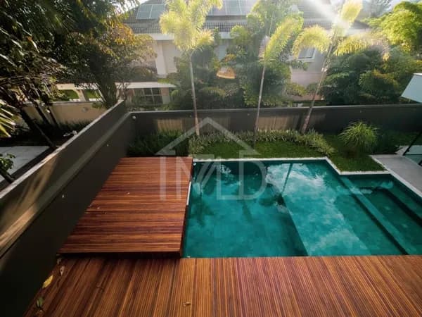 Casa de Condomínio em Rio de Janeiro - Barra da Tijuca