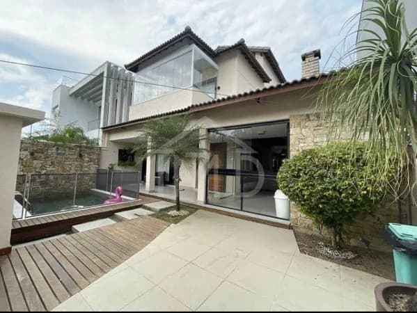 Casa de Condomínio em Rio de Janeiro - Recreio dos Bandeirantes