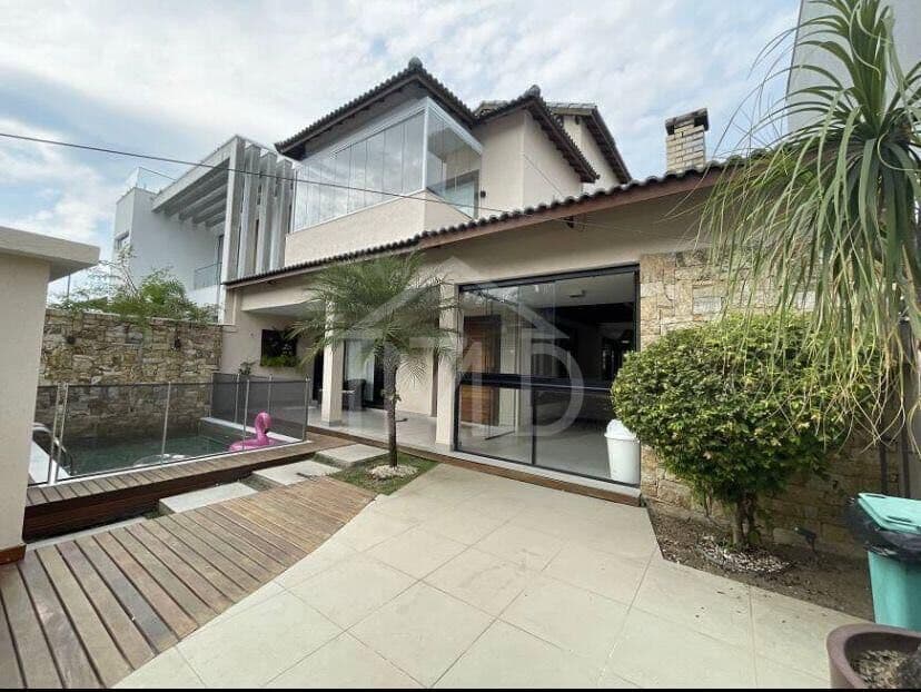 Casa de Condomínio em Rio de Janeiro - Recreio dos Bandeirantes