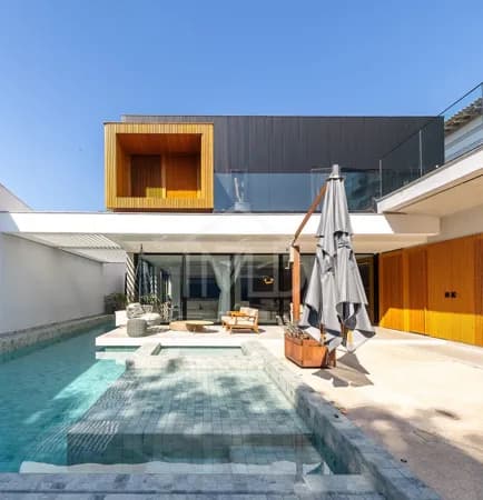 Casa de Condomínio em Rio de Janeiro - Barra da Tijuca