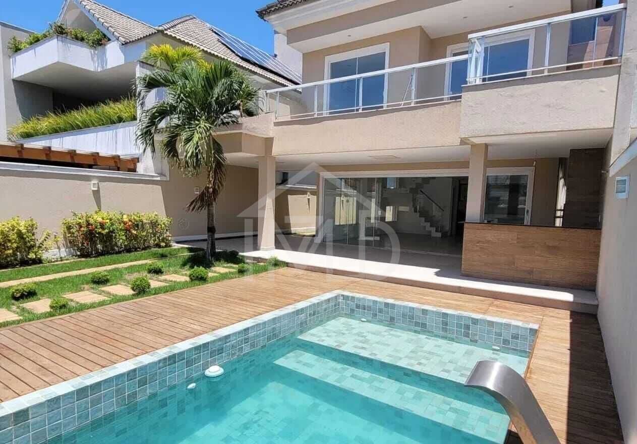 Casa de Condomínio em Rio de Janeiro - Recreio dos Bandeirantes