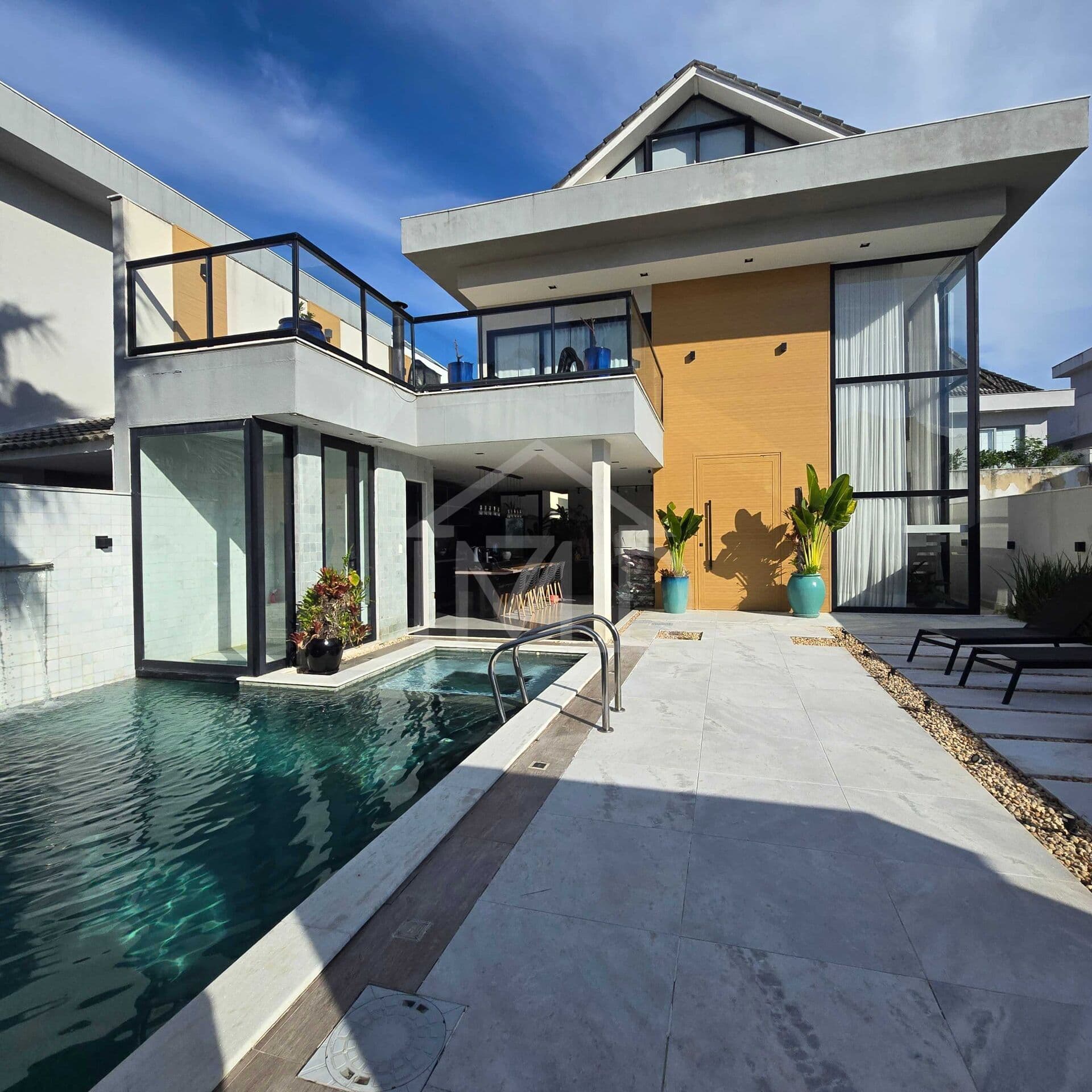 Casa de Condomínio em Rio de Janeiro - Recreio dos Bandeirantes