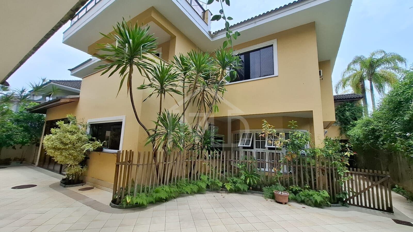 Casa de Condomínio em Rio de Janeiro - Barra da Tijuca