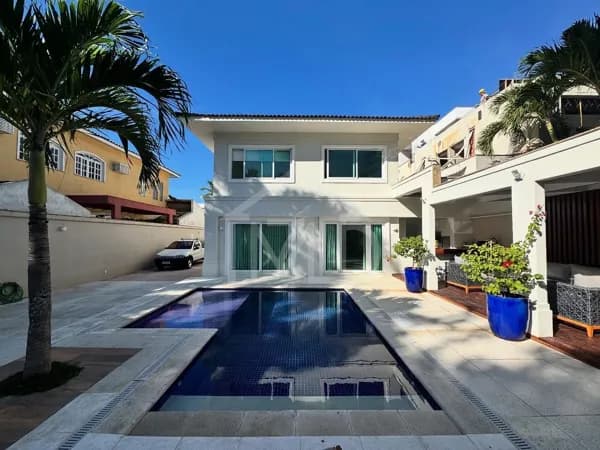 Casa de Condomínio em Rio de Janeiro - Barra da Tijuca