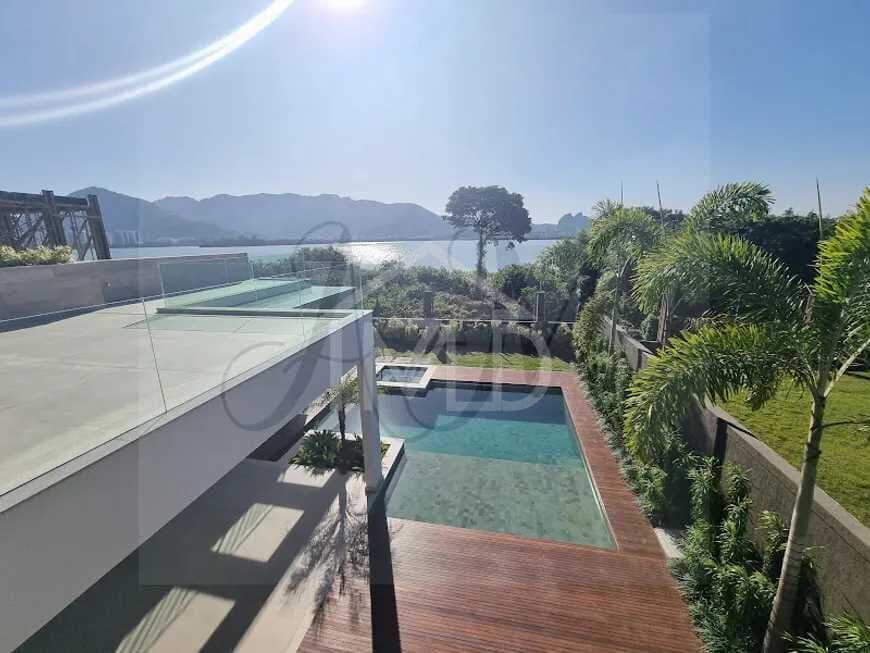 Casa em Condomínio em Barra da Tijuca, Rio de Janeiro/RJ