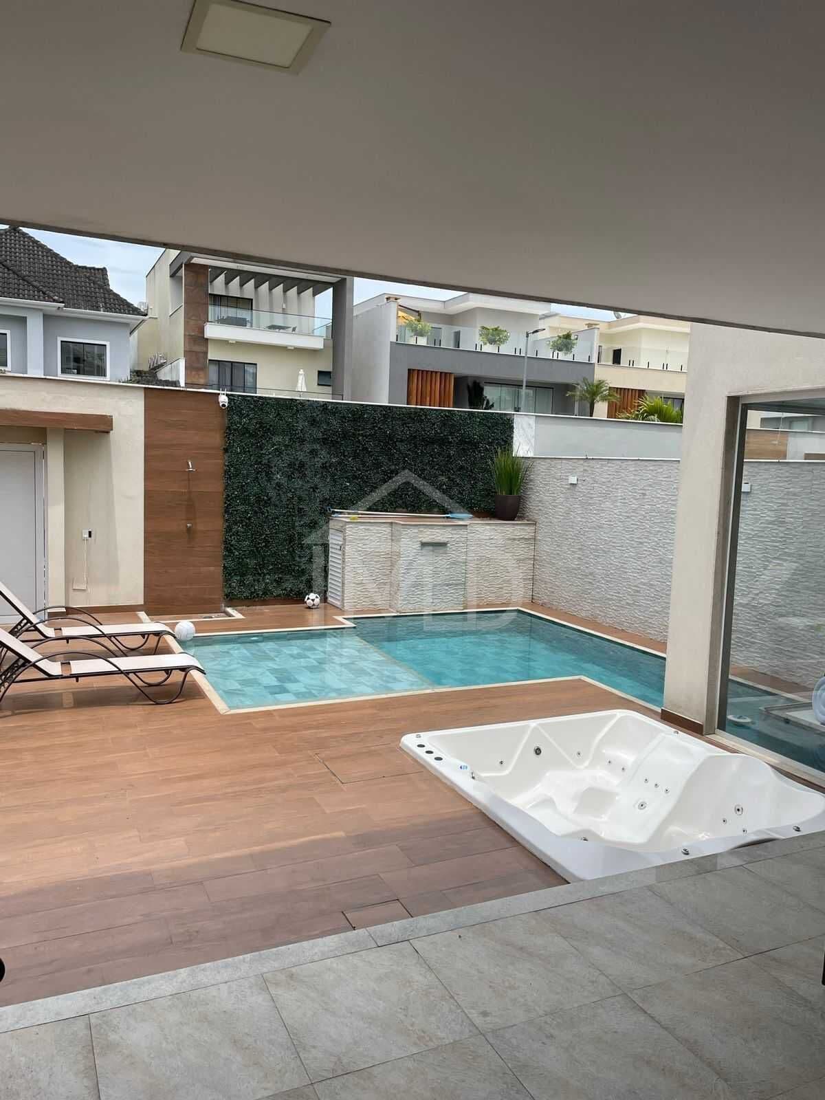 Casa de Condomínio em Rio de Janeiro - Recreio dos Bandeirantes
