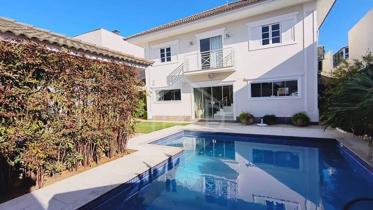 Casa de Condomínio em Rio de Janeiro - Barra da Tijuca