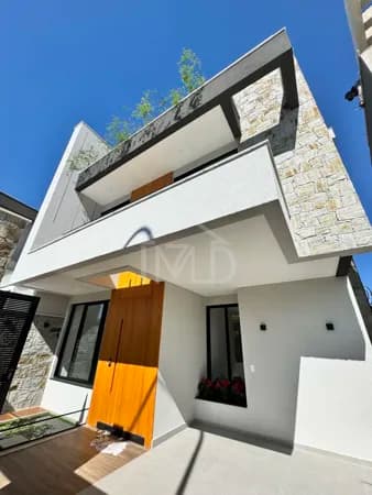 Casa de Condomínio em Rio de Janeiro - Recreio dos Bandeirantes