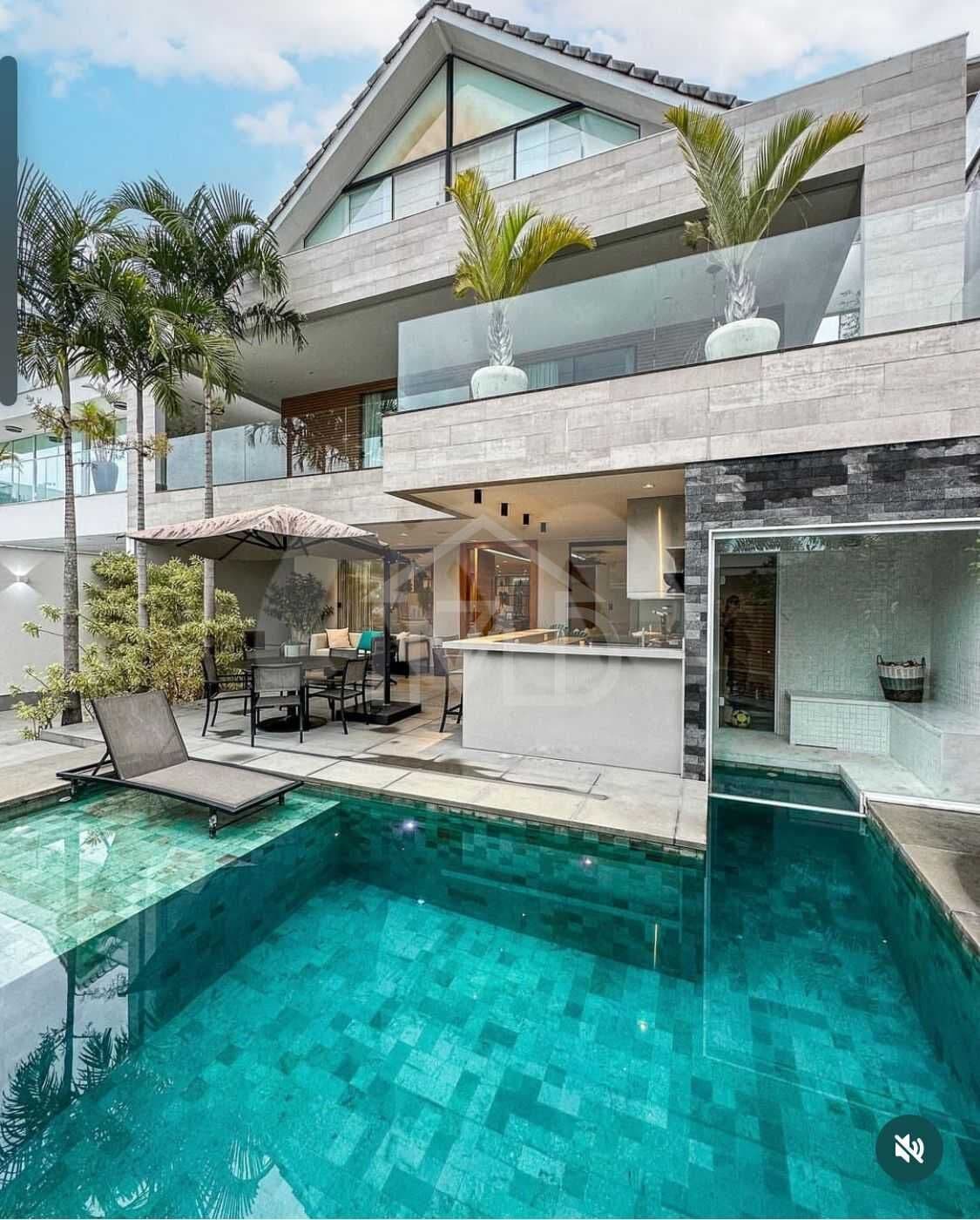 Casa de Condomínio em Rio de Janeiro - Recreio dos Bandeirantes