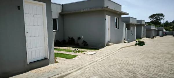 Casa Geminada no Borato/ Ponta Grossa/PR