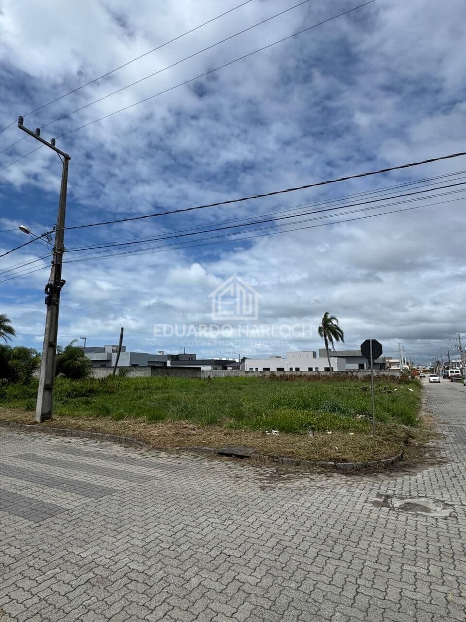ESQUINA PRONTA PARA CONSTRUIR