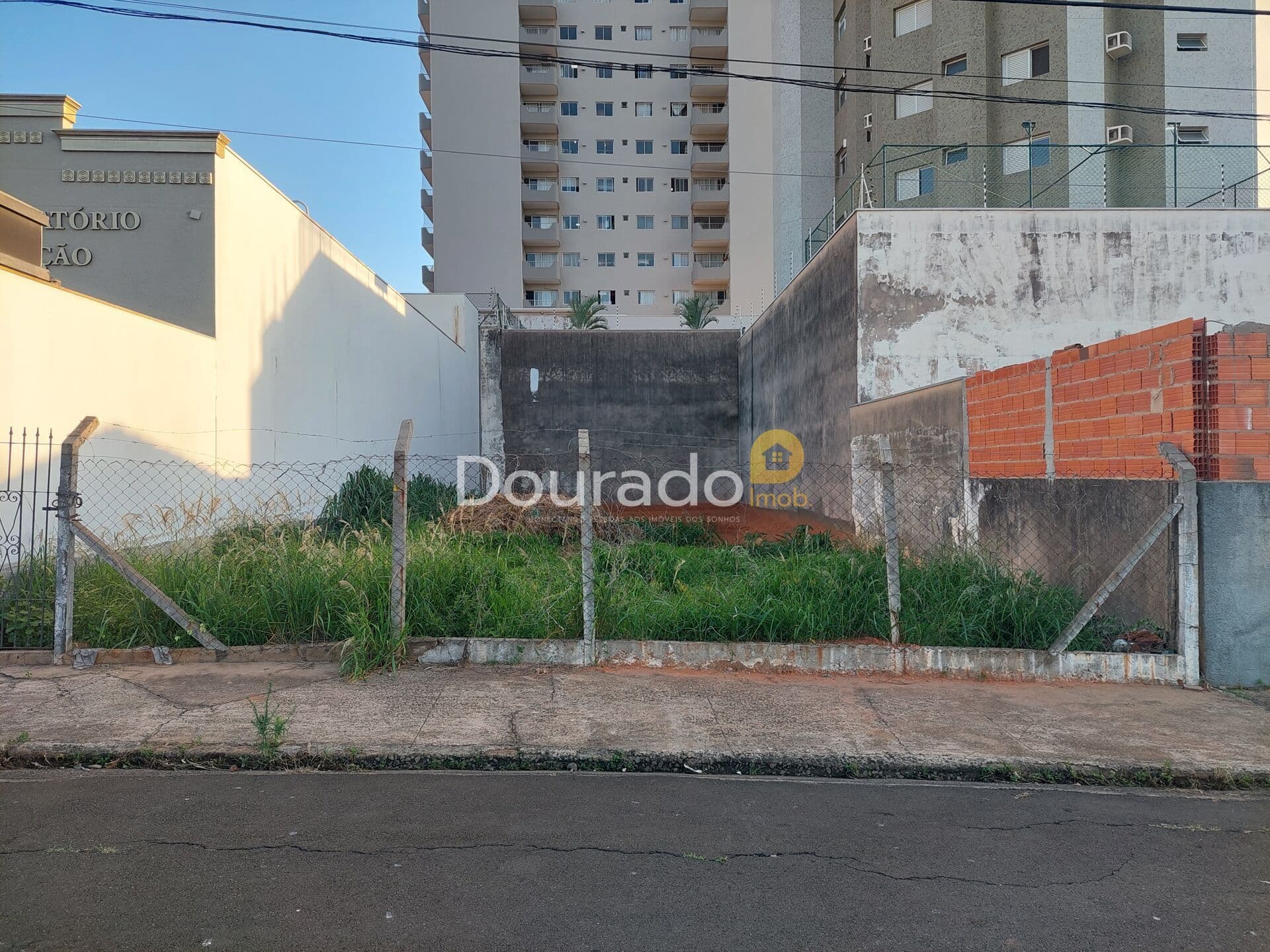 🏡 Invista no Centro de Americana — Terreno com Alto Potencial!