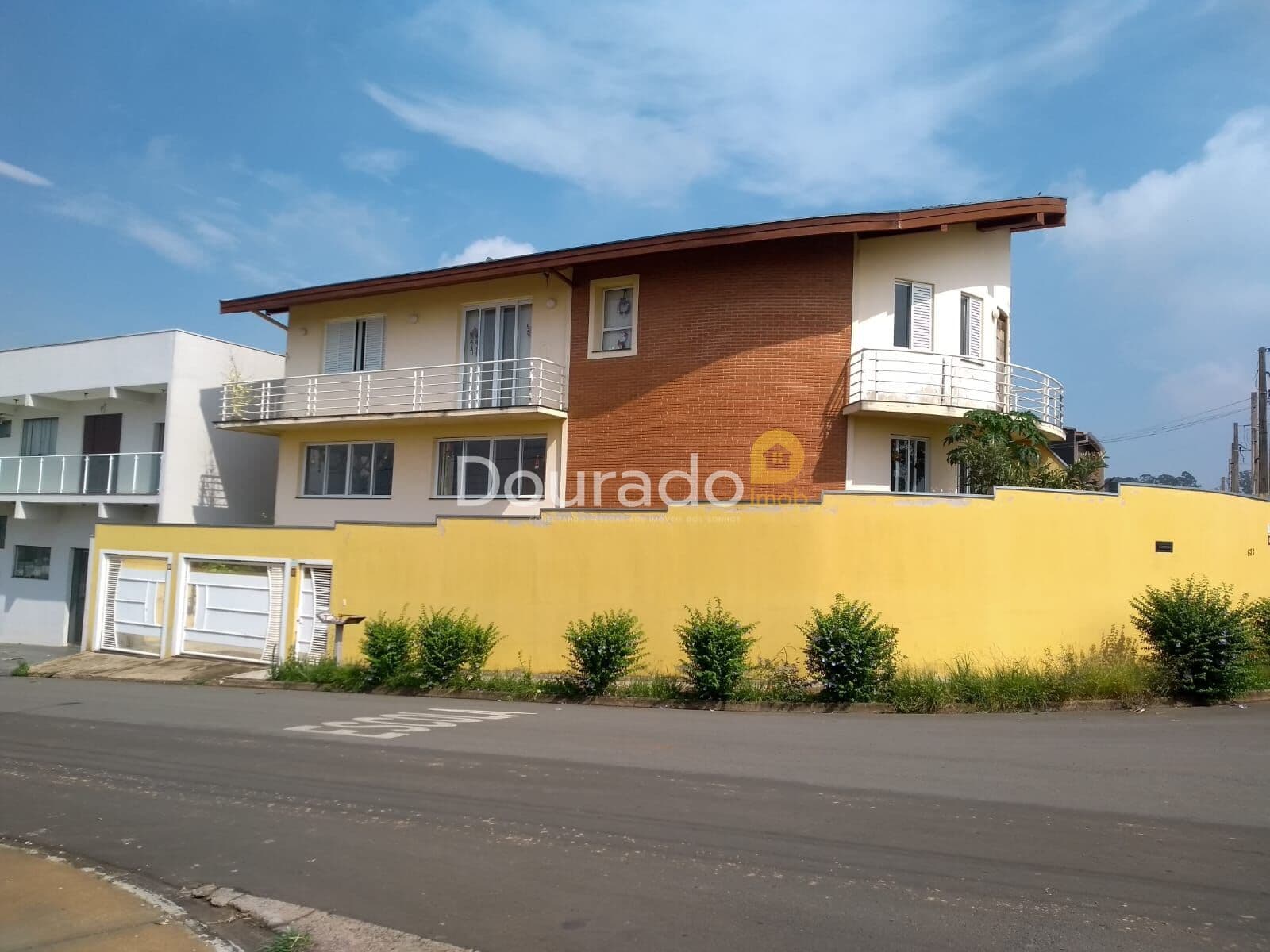 IMPERDÍVEL! CASA GRANDE NO JARDIM BOER (240m²) COM PERMUTA ATÉ 50%!