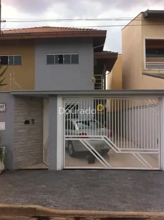 Casa no Jaguari em Americana