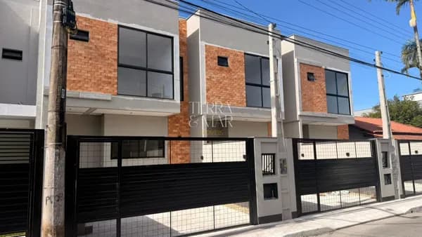 Casa Sobrado à venda no bairro São João em Itajaí