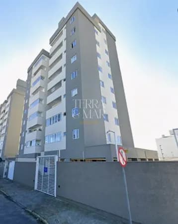Apartamento à Venda no bairro São Judas em Itajaí no Residencial Humberto Vanolli