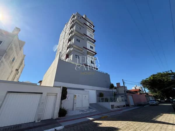 Apartamento à venda no bairro São Judas em Itajaí no Residencial Solar da Figueira