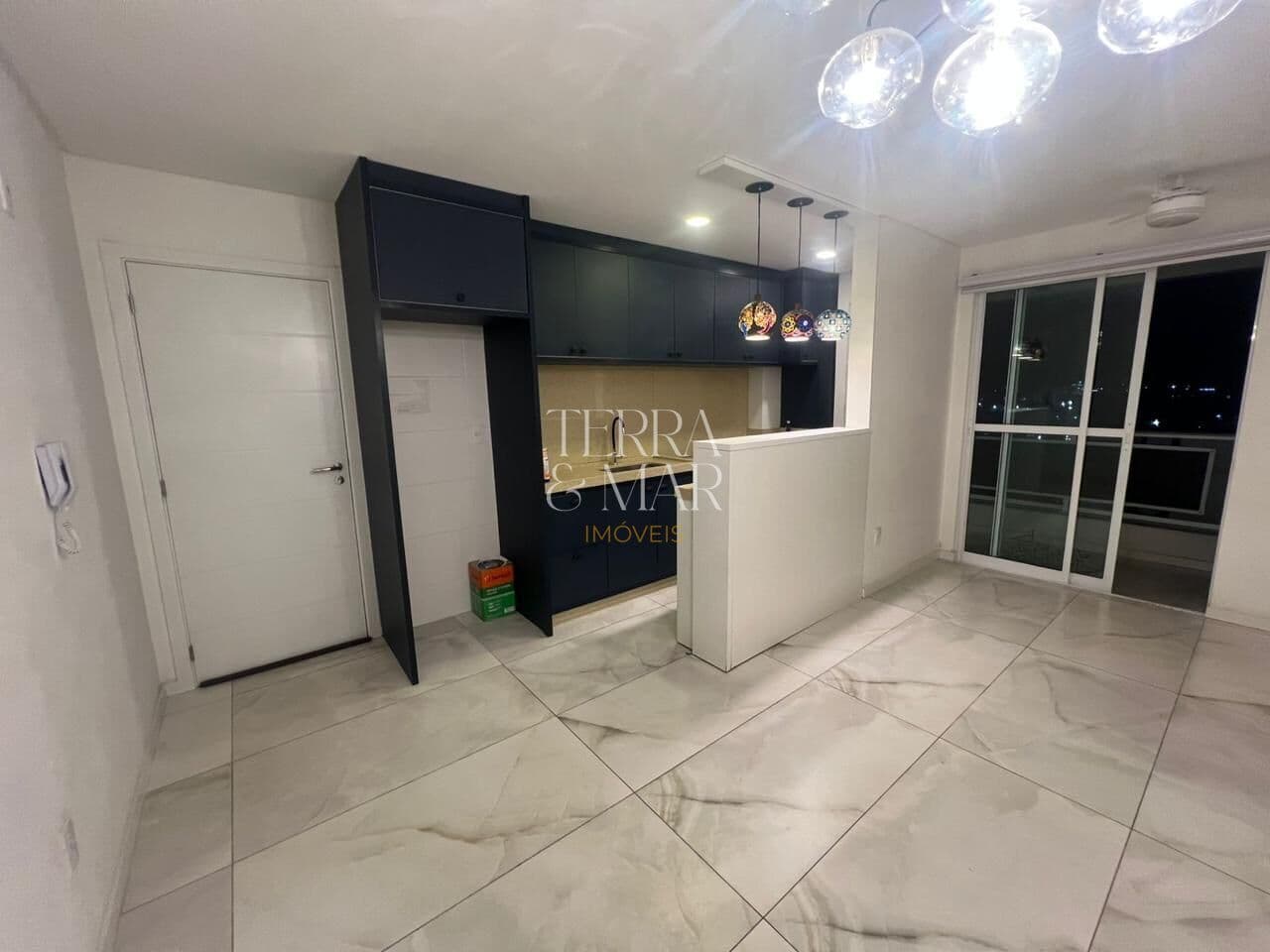 Apartamento à venda no bairro Cordeiros em Itajaí no Edifício Fontana Di trevi