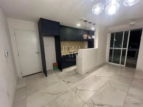Apartamento à venda no bairro Cordeiros em Itajaí no Edifício Fontana Di trevi