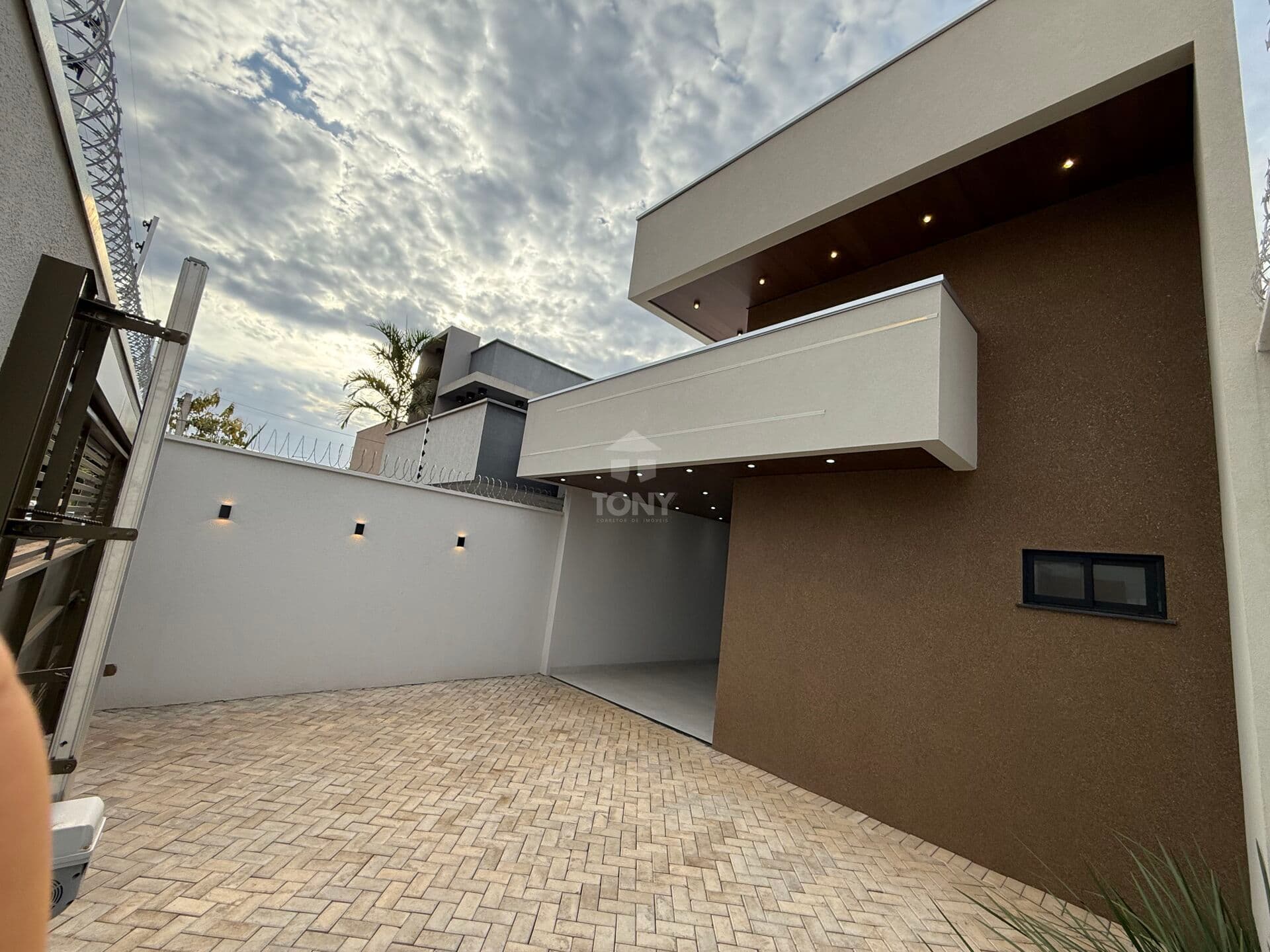 Casa linda com acabamento Alto Padrão