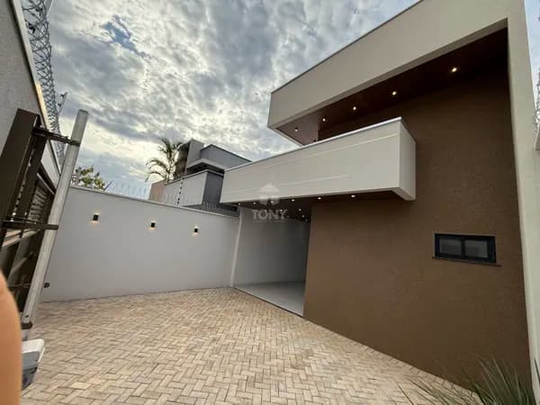 Casa linda com acabamento Alto Padrão