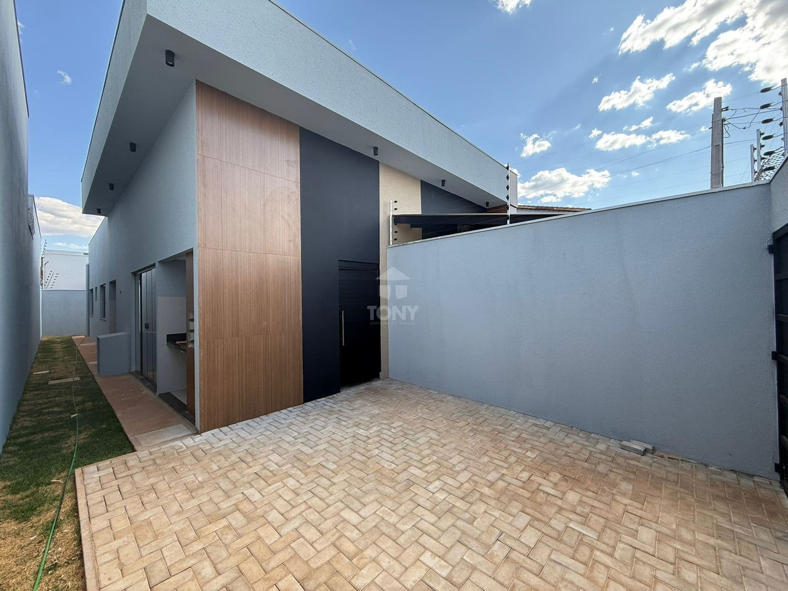Casa Nova à venda na 604 Norte – Próxima ao SESC, quadra asfaltada com infraestrutura completa