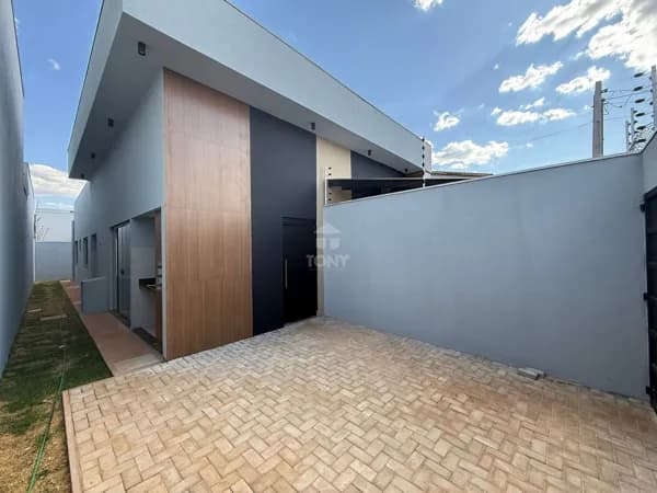 Casa Nova à venda na 604 Norte – Próxima ao SESC, quadra asfaltada com infraestrutura completa