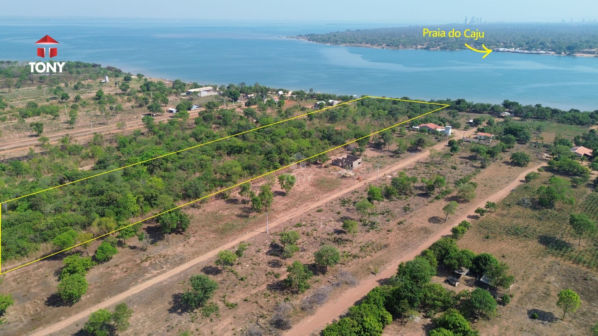 Chácara Exclusiva em Palmas: 35.000m² à Beira do Lago por R$ 3.200.000