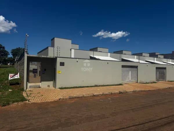 Casa à venda no Condomínio Ville Village