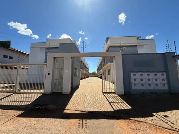 SOBRADO À VENDA NO RESIDENCIAL NEGREIROS VI