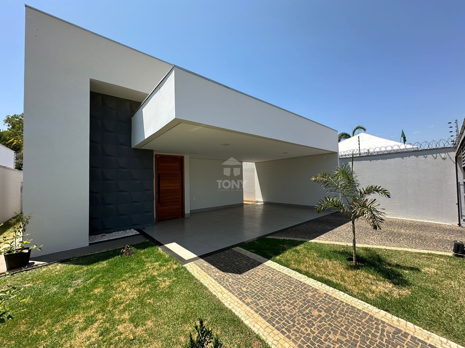 Casa à Venda na 207 Sul - 180m² com Área Gourmet