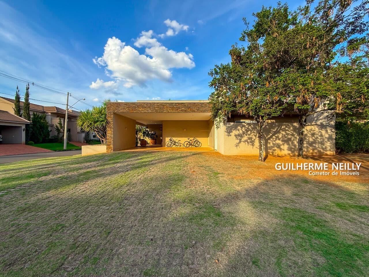 Casa no Condomínio Eco Village I